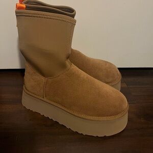 UGG Classic Dipper Platform Boots Womens Size US 8 Chestnut Brown Suede Neoprene